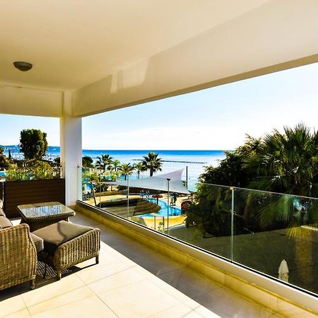 Pegasus Beach Front Apartment ลิมาซอล ภายนอก รูปภาพ
